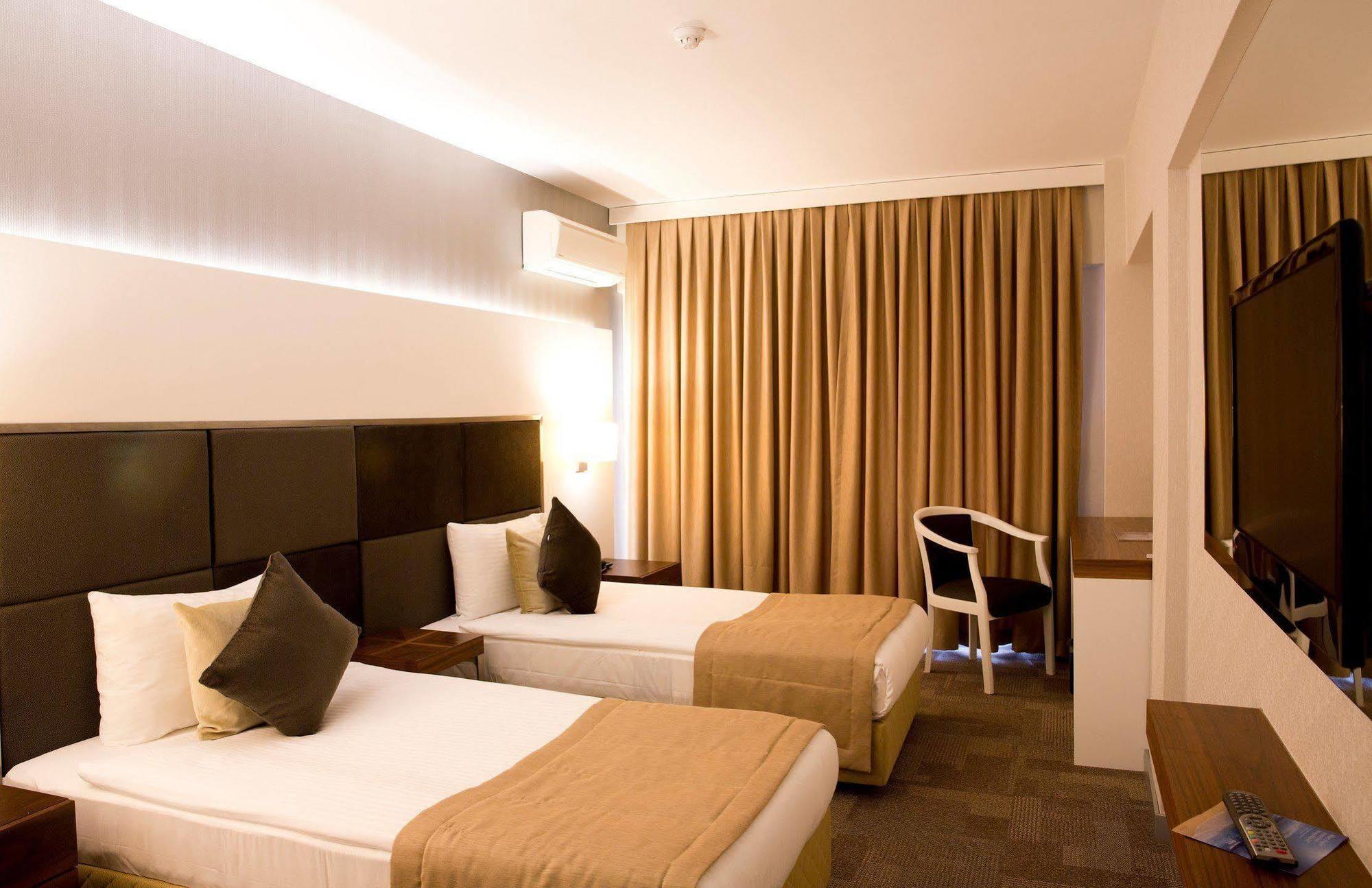 Kalinda Inn Hotel Ilıca Cesme Bagian luar foto